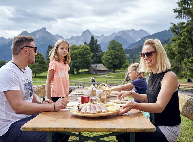 Kulinarische Genussrunde Sommer Bürserberg